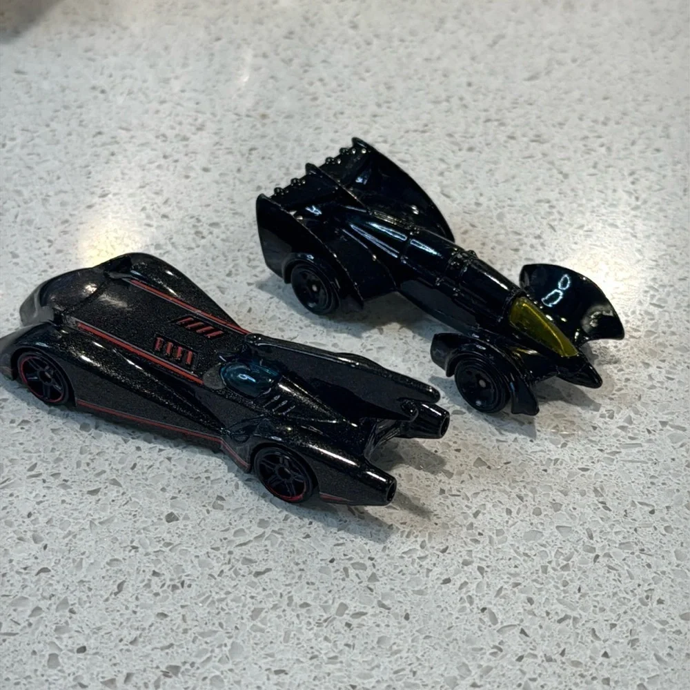 Hot Wheels Mattel Batman card - die-cast 2